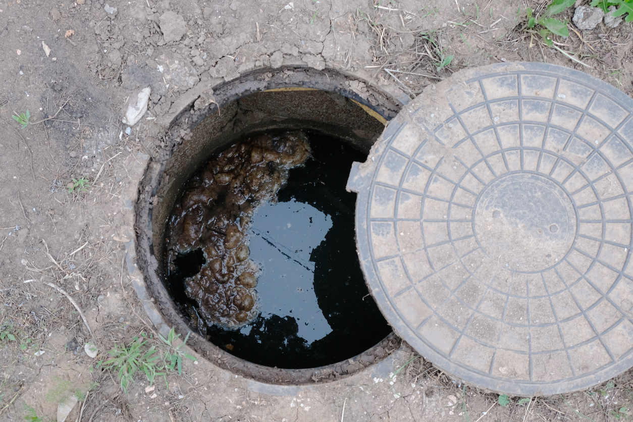 Signs Septic Tank Needs Emptying - AA Turner Tankers